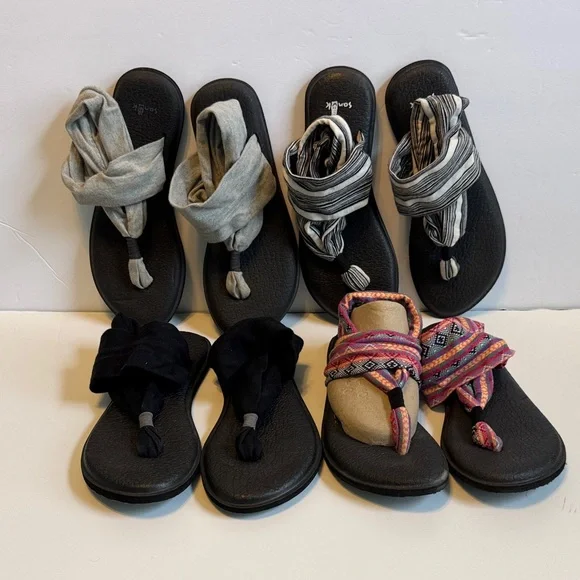 Sanuk Sandals 4 pair - Picture 1 of 5